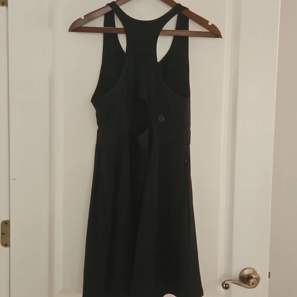 Tasc Elegant Black Sleeveless Dress - Picture 5 of 7